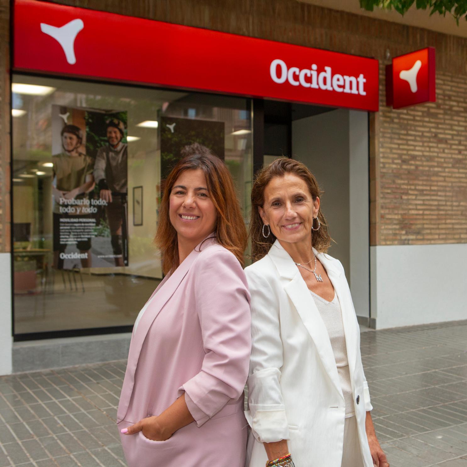 Mónica Nicola Martínez y María Carpio Núñez