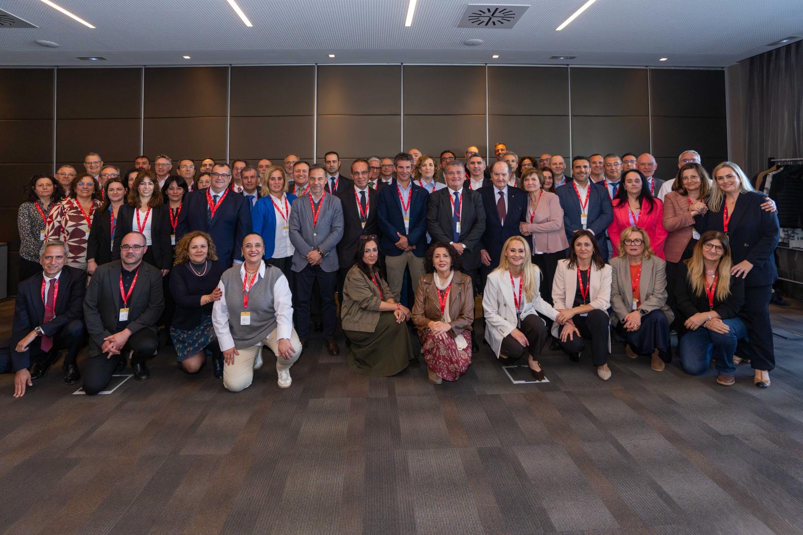 Occident reconoce trayectoria profesional