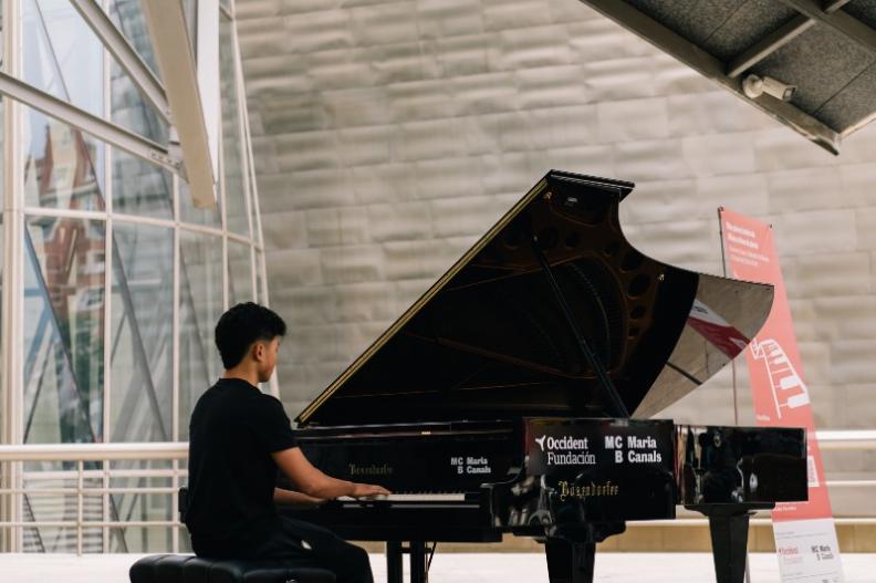 “Tu ciudad se llena de pianos” regresa a Bilbao